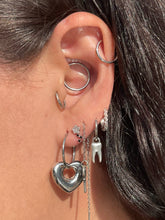 Load image into Gallery viewer, ColorPop Heart Hoops