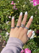 Load image into Gallery viewer, Eye Ring 𓁺