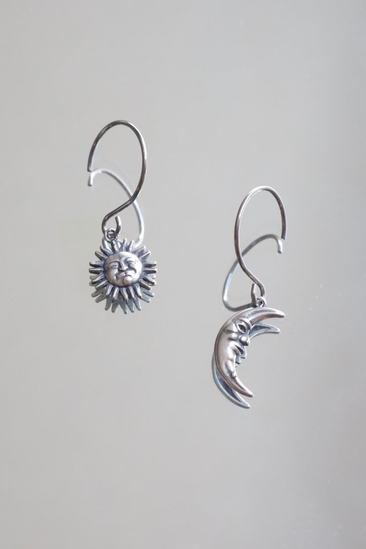 Sun and Moon Hoops
